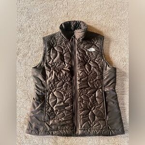 The North Face Women's Dark Brown thermoball Quilted Vest